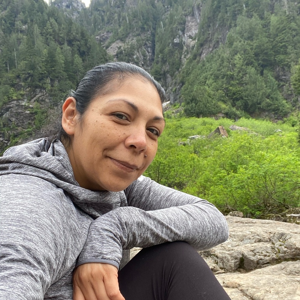 Meet your Posher, Desiree